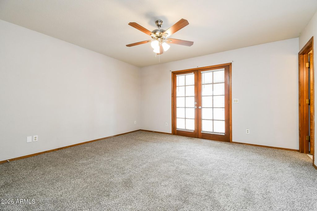 Image 12 of property listing at 20 W SAN REMO Street, Gilbert, AZ 85233