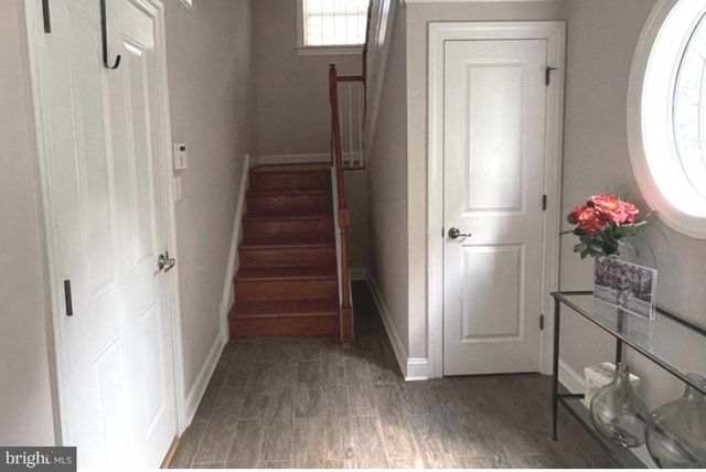 202 COBBLESTONE DR, Ardmore, PA 19003