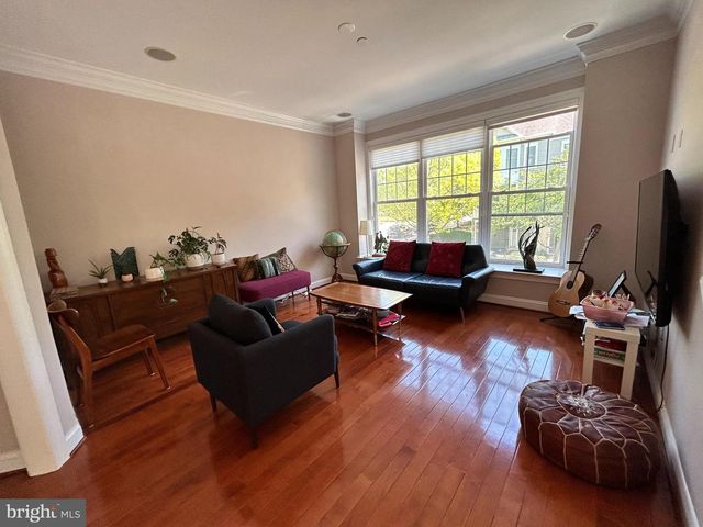 202 COBBLESTONE DR, Ardmore, PA 19003