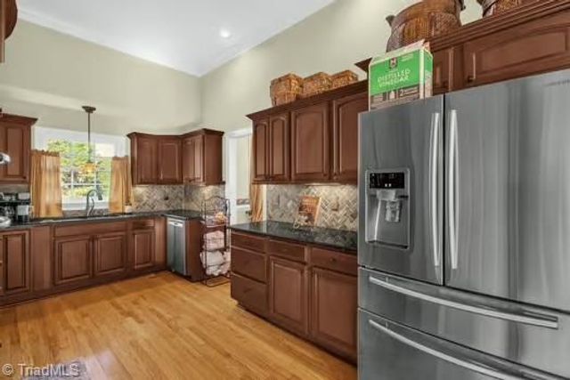 2297 Ashford Drive, Winston-salem, NC 27103