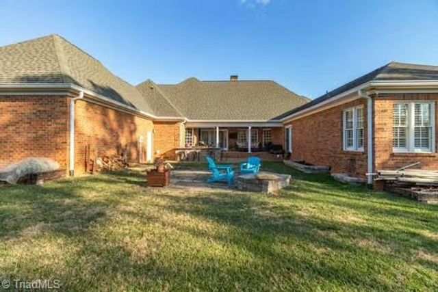 2297 Ashford Drive, Winston-salem, NC 27103