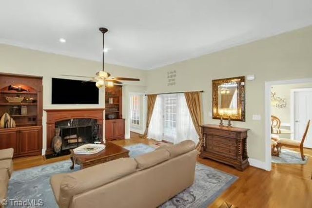 2297 Ashford Drive, Winston-salem, NC 27103