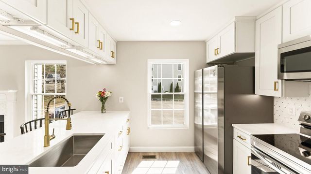 12168 SPRINGWOODS DR, Woodbridge, VA 22192