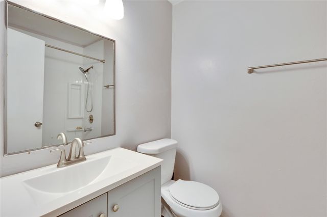 2705 Northeast DR A, Austin, TX 78723