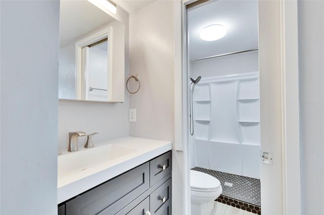 2705 Northeast DR A, Austin, TX 78723