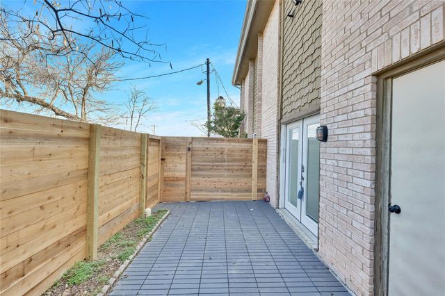 2705 Northeast DR A, Austin, TX 78723