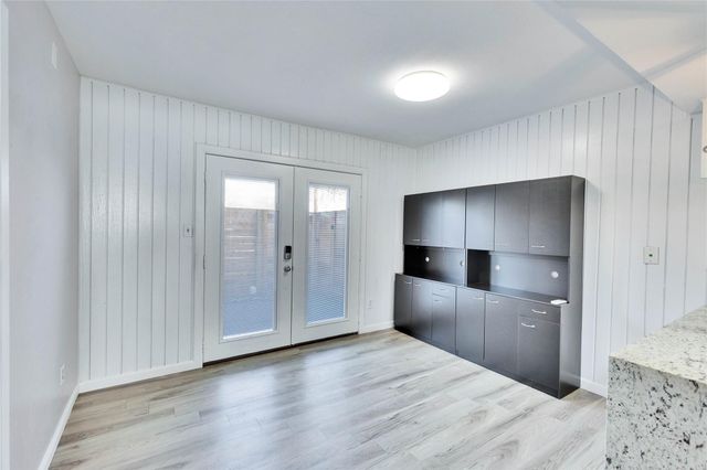 2705 Northeast DR A, Austin, TX 78723