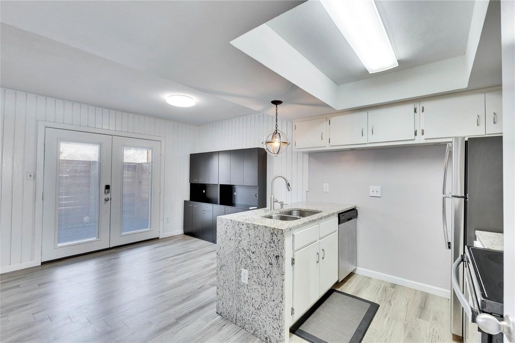 2705 Northeast DR A, Austin, TX 78723