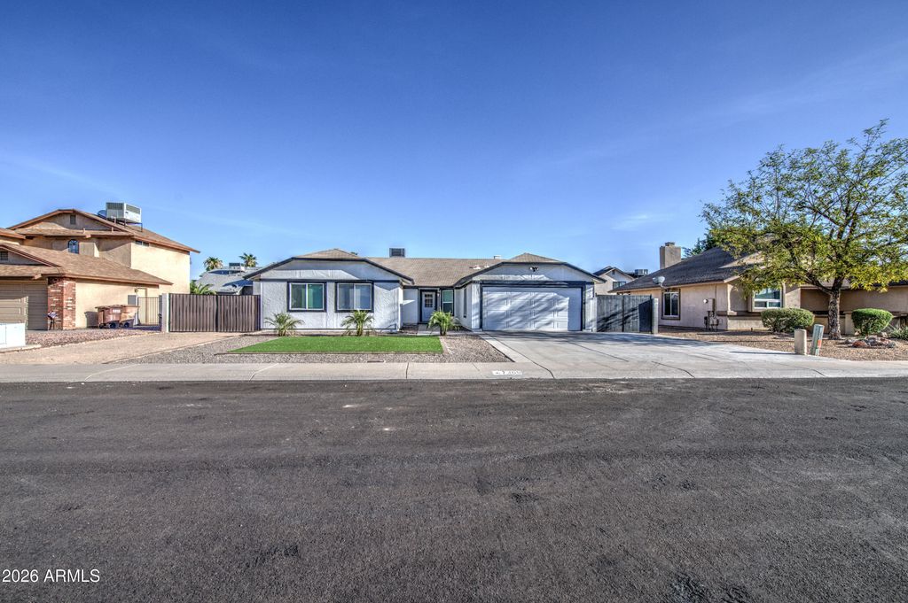 7365 W Sierra Street, Peoria, AZ 85345 — photo 3