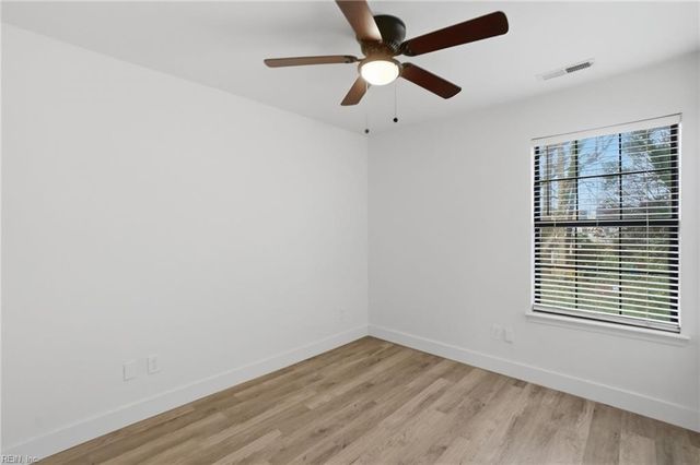 2021 Candlelight DR, Chesapeake, VA 23325