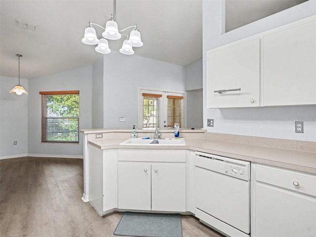 8010 ASHLEY POINTE DRIVE, Lakeland, FL 33810