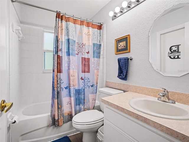 8010 ASHLEY POINTE DRIVE, Lakeland, FL 33810