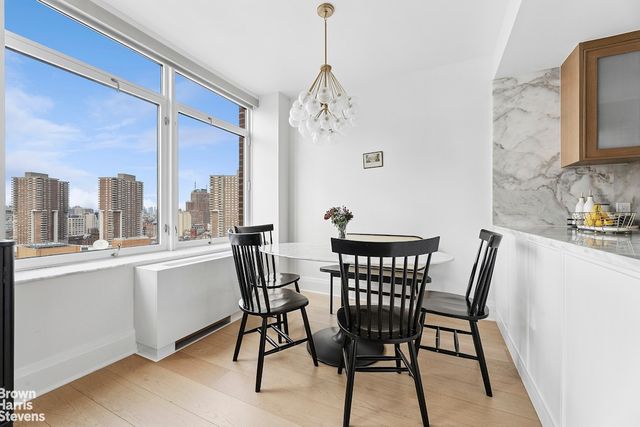210 Warren St Apt 25C, New York City, NY 10282