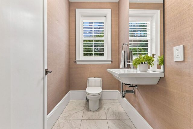 50 Dwight 2, Boston, MA 02118
