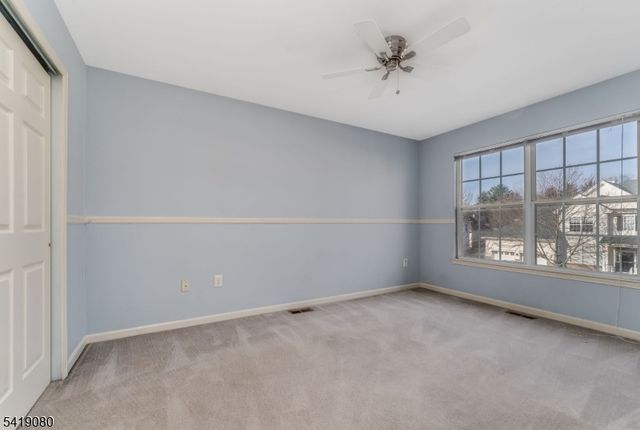 44 Colts Ln, Raritan Twp., NJ 08822