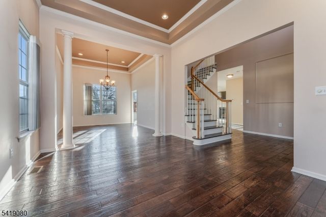 44 Colts Ln, Raritan Twp., NJ 08822