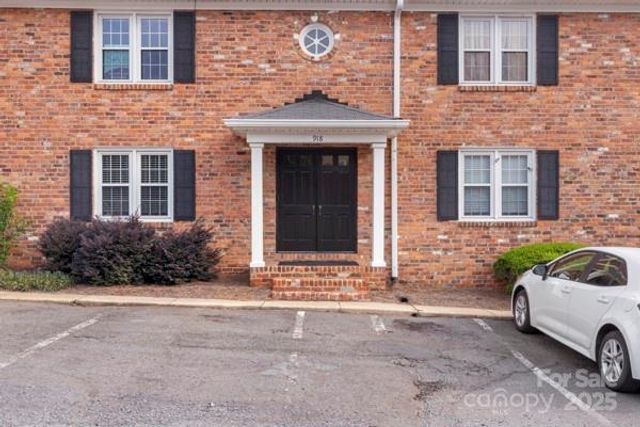 918 Mcalway Road B, Charlotte, NC 28211