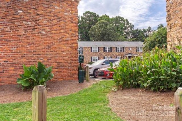 918 Mcalway Road B, Charlotte, NC 28211