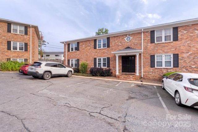 918 Mcalway Road B, Charlotte, NC 28211