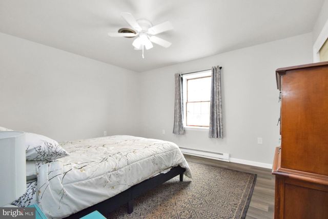 1228 CANDICE LN, Chambersburg, PA 17201