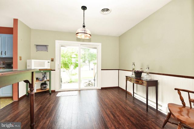1228 CANDICE LN, Chambersburg, PA 17201