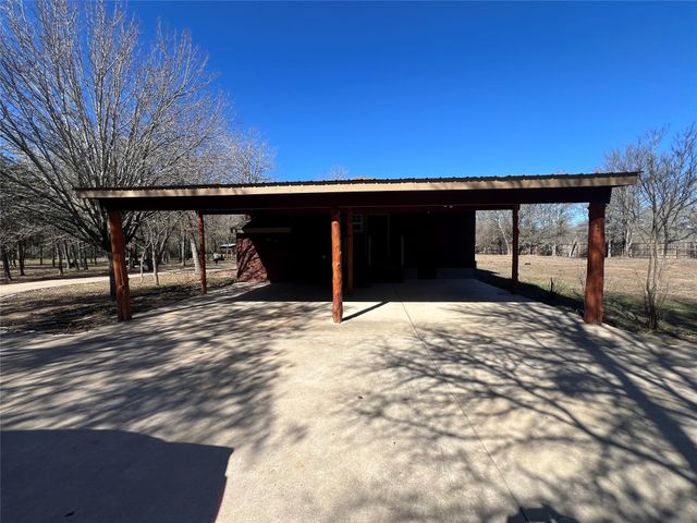 665 Wilson RD, Red Rock, TX 78662