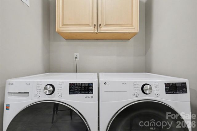 204 N Oak Street, Lowell, NC 28098