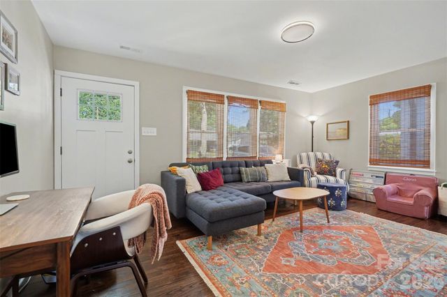 204 N Oak Street, Lowell, NC 28098