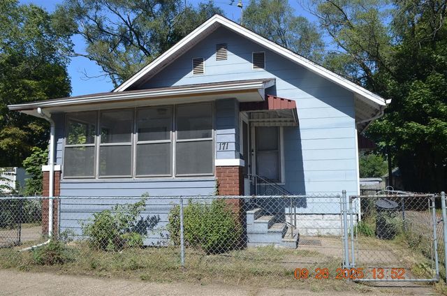 171 E Empire Avenue, Benton Harbor, MI 49022