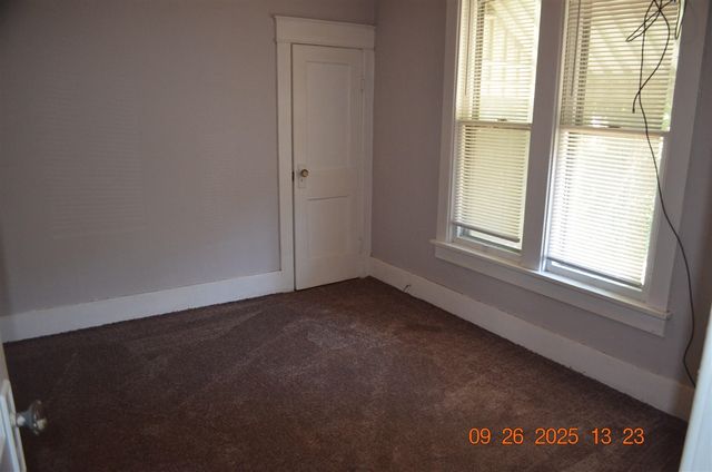 171 E Empire Avenue, Benton Harbor, MI 49022