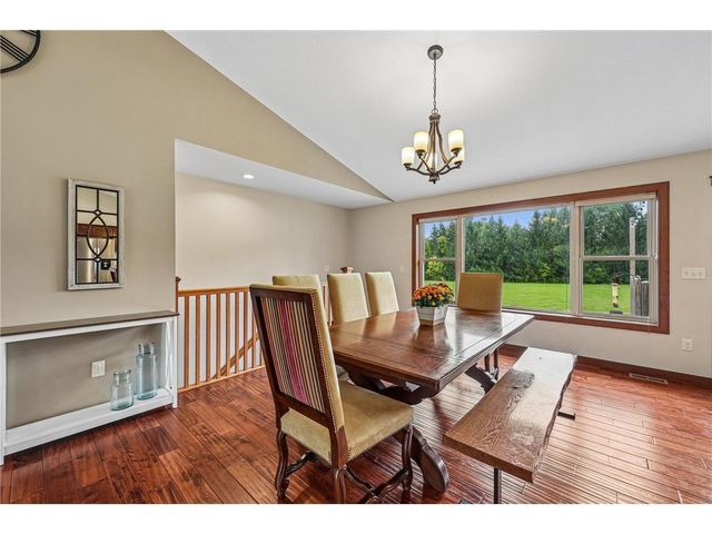 23 Hilltop Road, Houlton, WI 54082