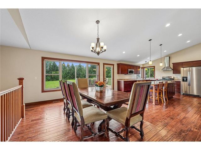 23 Hilltop Road, Houlton, WI 54082