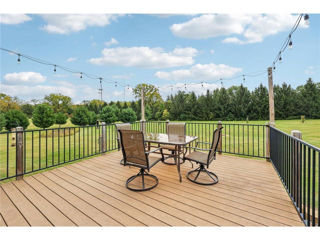 23 Hilltop Road, Houlton, WI 54082