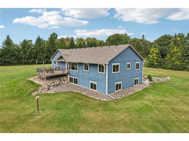 23 Hilltop Road, Houlton, WI 54082