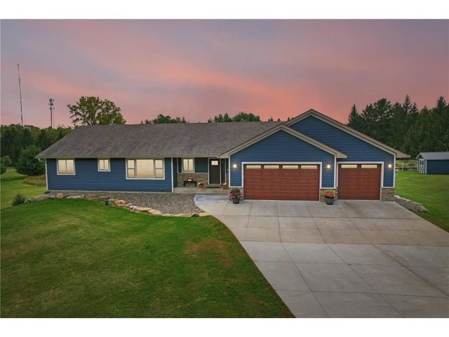 23 Hilltop Road, Houlton, WI 54082