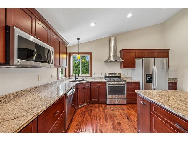 23 Hilltop Road, Houlton, WI 54082