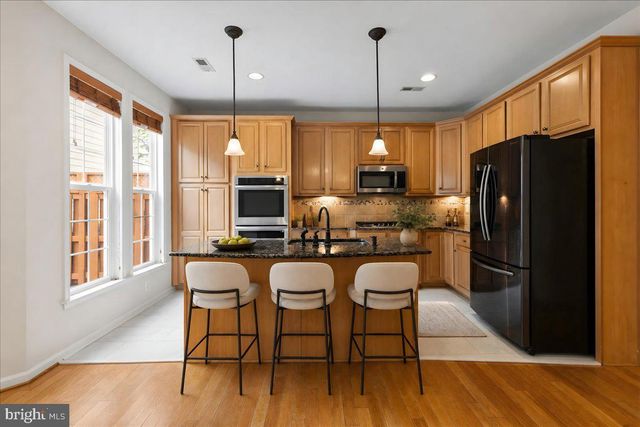 19449 COPPERMINE SQ, Leesburg, VA 20176