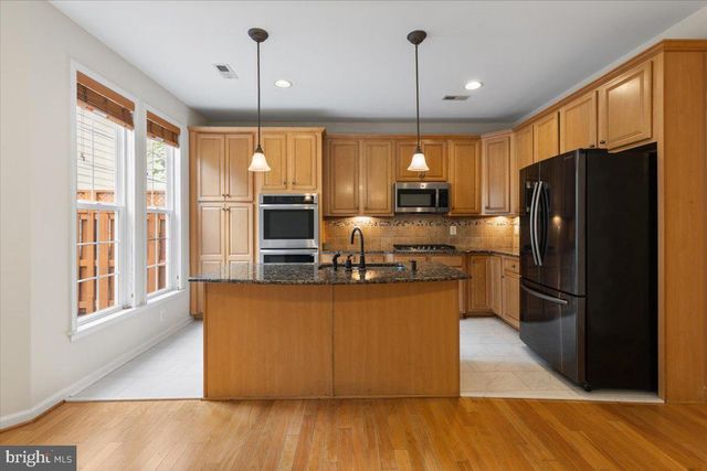 19449 COPPERMINE SQ, Leesburg, VA 20176