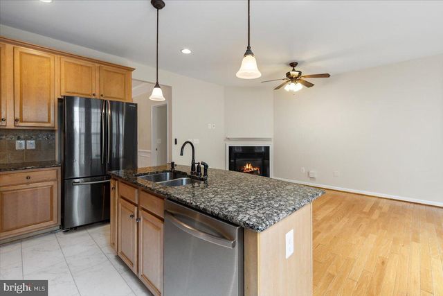 19449 COPPERMINE SQ, Leesburg, VA 20176