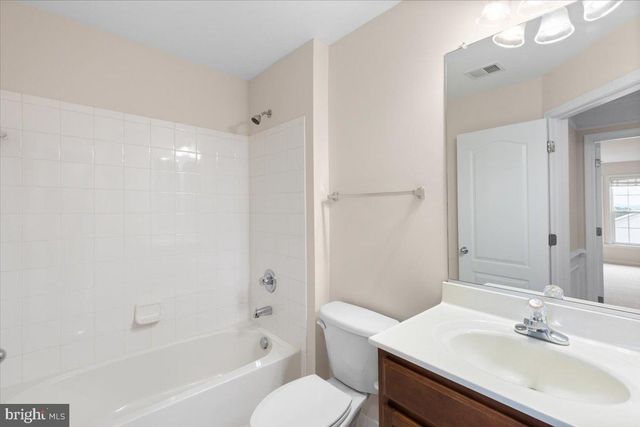 19449 COPPERMINE SQ, Leesburg, VA 20176