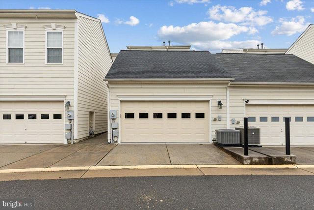 19449 COPPERMINE SQ, Leesburg, VA 20176
