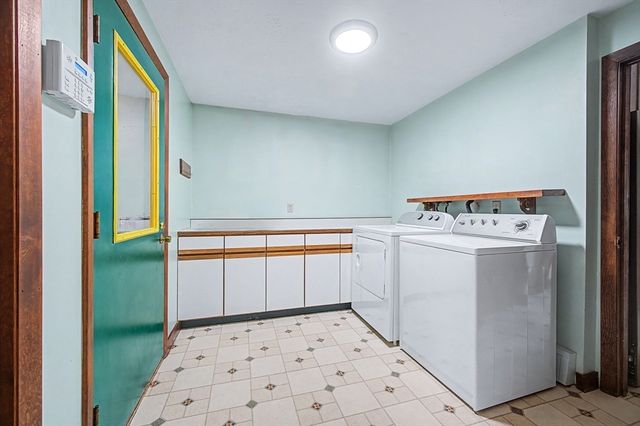 215 North St, Upton, MA 01568