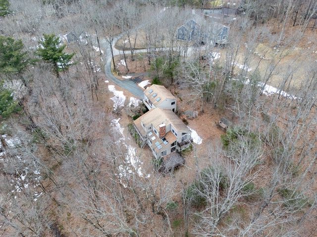 215 North St, Upton, MA 01568