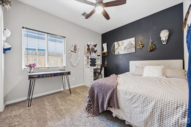 15002 Southernwood Avenue, Bakersfield, CA 93314
