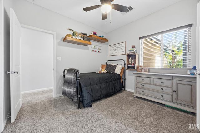 15002 Southernwood Avenue, Bakersfield, CA 93314