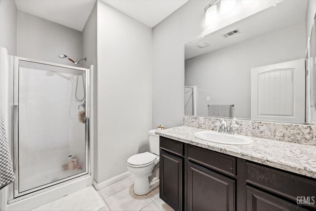15002 Southernwood Avenue, Bakersfield, CA 93314