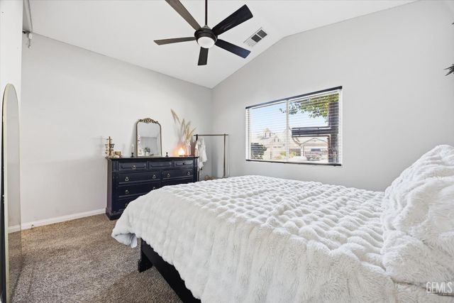 15002 Southernwood Avenue, Bakersfield, CA 93314