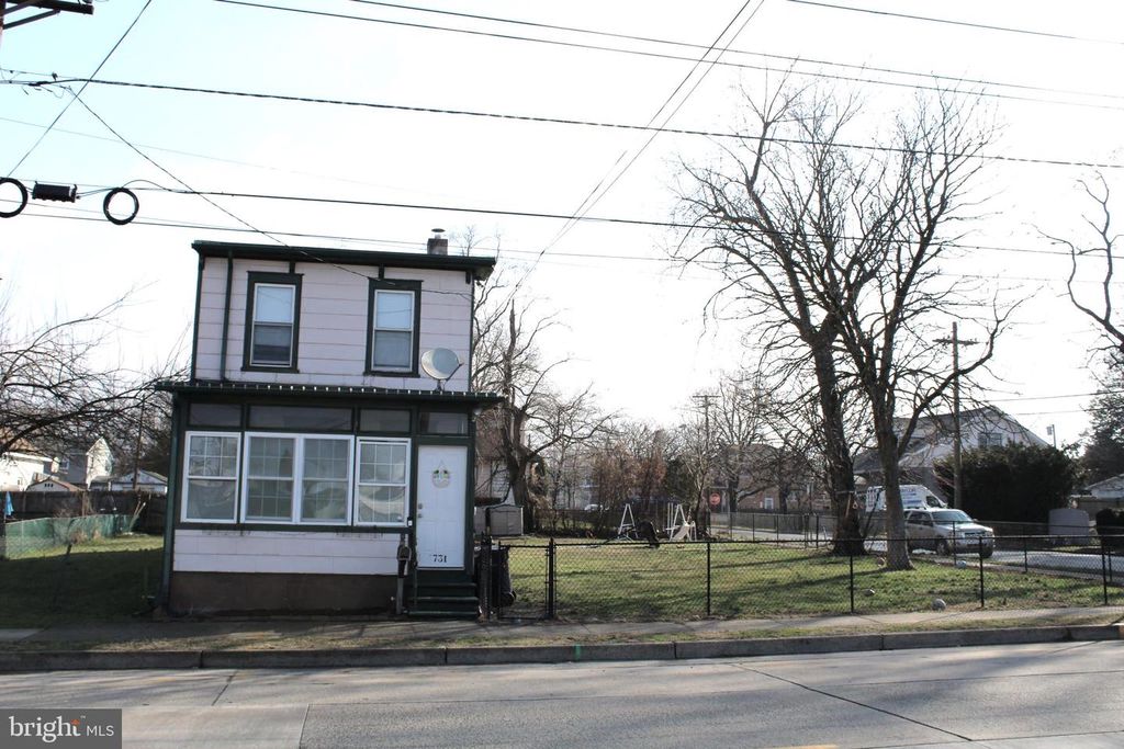 731 JERSEY AVE, Gloucester City, NJ 08030