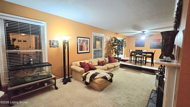 8919 Bingham Dr, Louisville, KY 40242