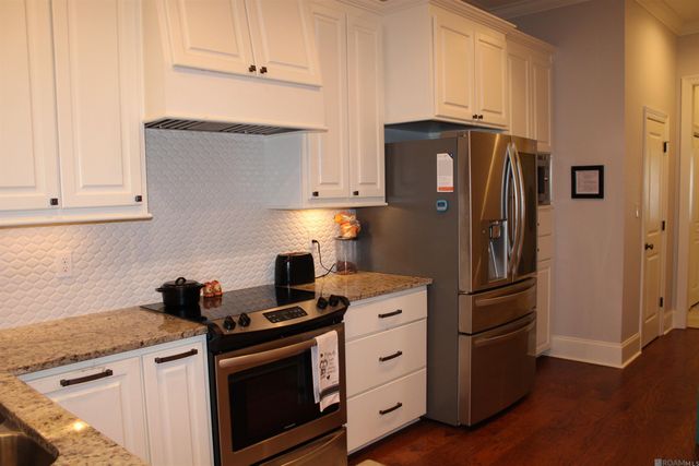 13804 Azalea Dr, St Francisville, LA 70775